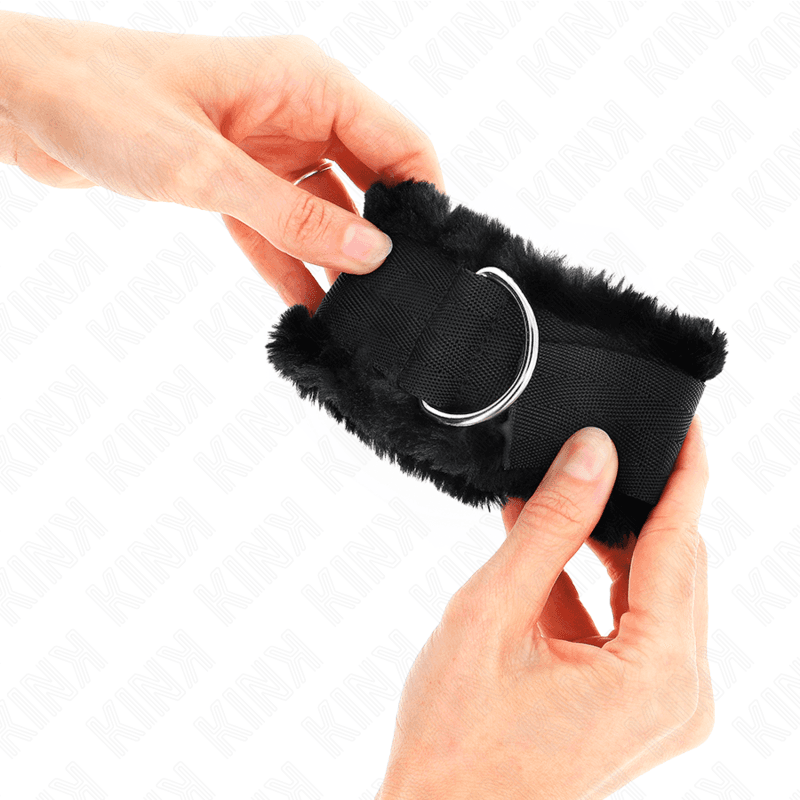 KINK - FURRY LINED WRIST RESTRAINTS BLACK ADJUSTABLE 17-31 CM X 7 CM 4