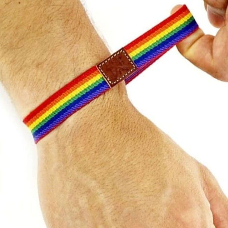 PRIDE - RAZKOŠNA GUMIJASTA ZAPESTNICA Z ZASTAVO PONOSA